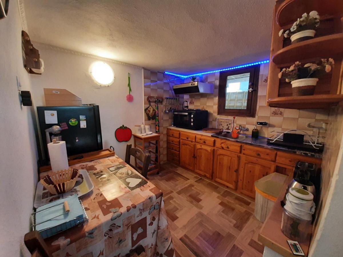 Chiona΄S Apartments By The Sea Paleo Trikeri エクステリア 写真